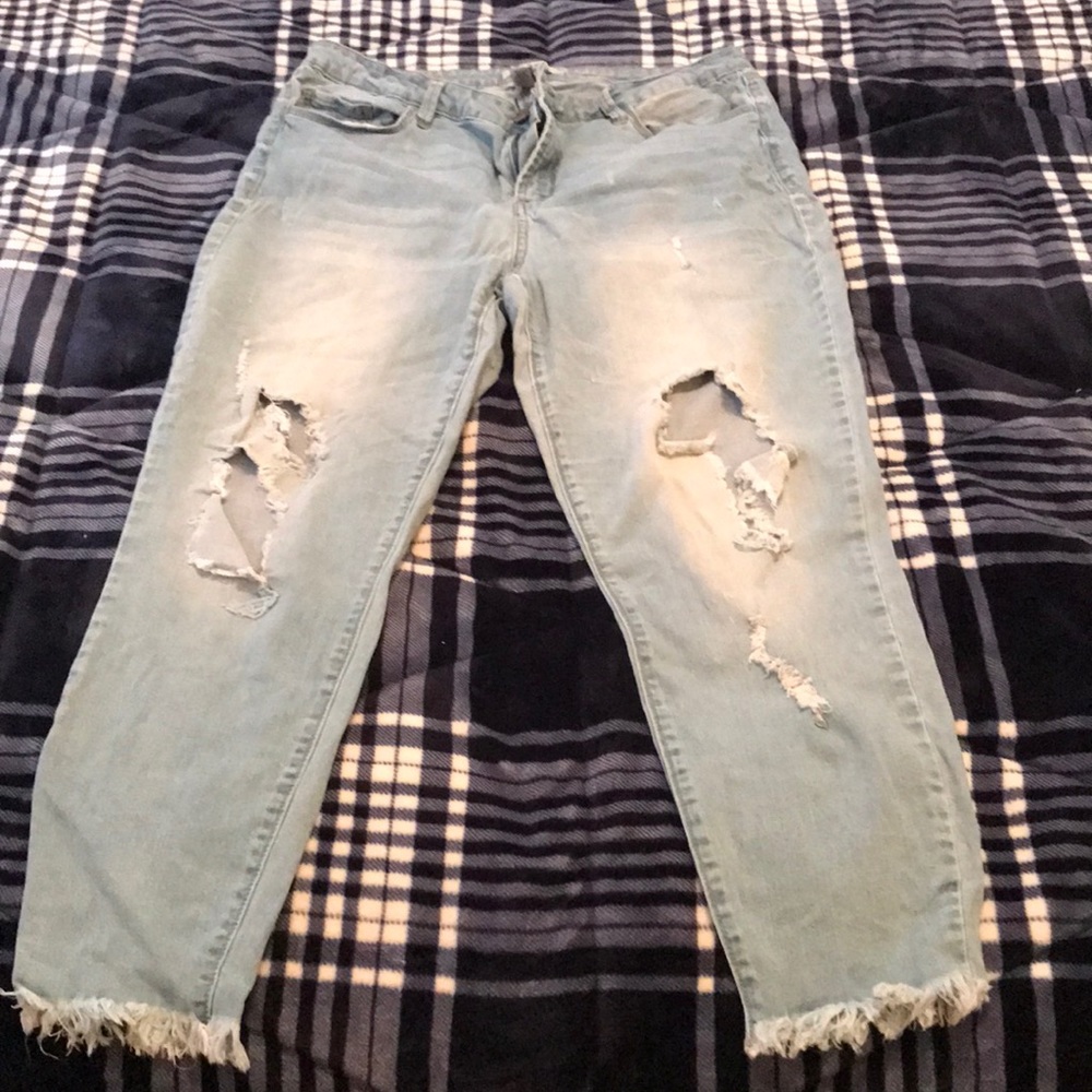 Size 16 Refuge jeans - small stain on back leg .. great fit was my favorite